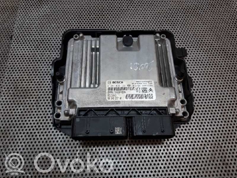Opel Crossland X Engine control unit/module 