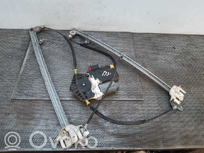 Regulador de ventanilla eléctrico de puerta delantera