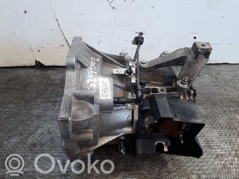 Boîte de vitesses manuelle à 5 vitesses   3M5R7002NB