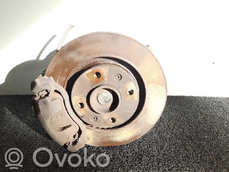 Front wheel hub spindle knuckle