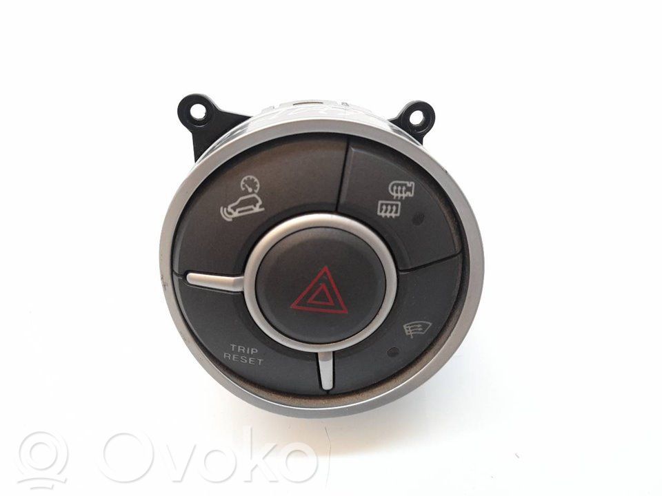 Botón interruptor de luz de peligro   8520109010