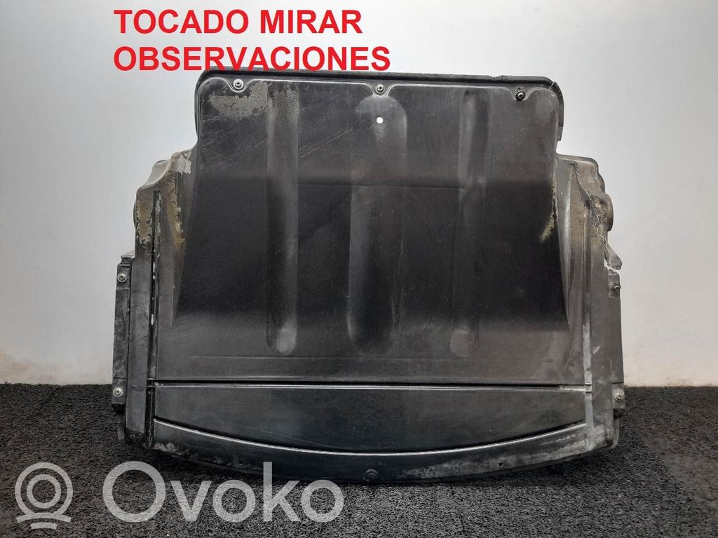 Cache de protection sous moteur