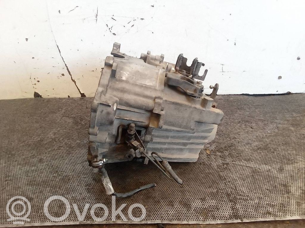 Manualna 5-biegowa skrzynia biegów   P9482234,T121040