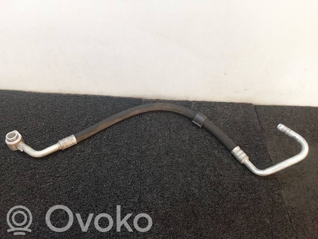 Ilmastointilaitteen putki (A/C)   8K0260707S