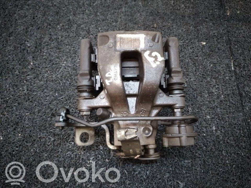 Citroen C4 II Support d'étrier arrière
