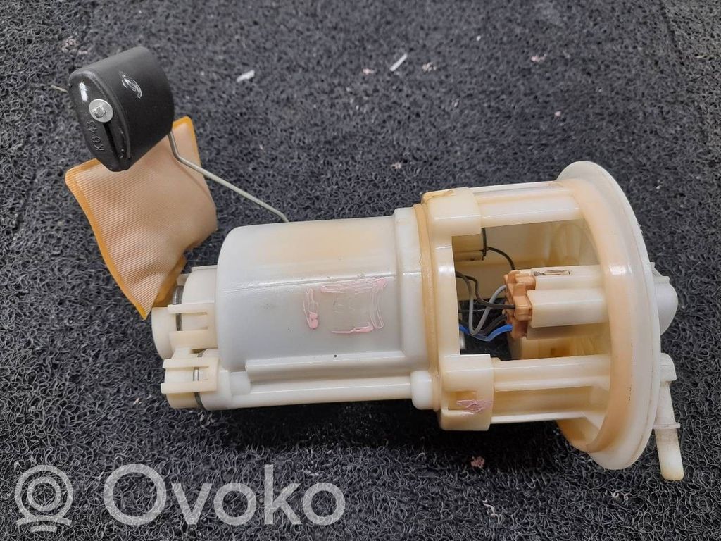 KIA Rio Pompa paliwa w zbiorniku 