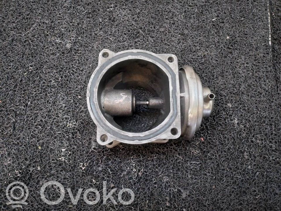 Volkswagen Touareg I Valvola EGR 