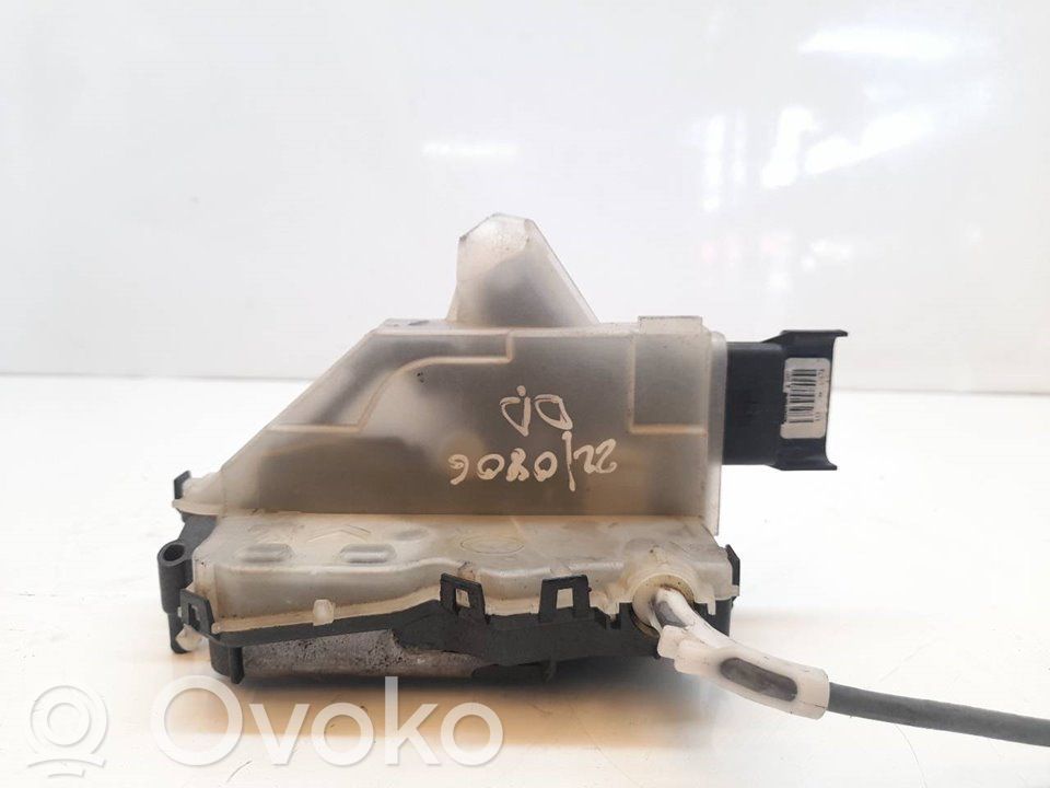 Citroen C3 Priekšpusē slēdzene 