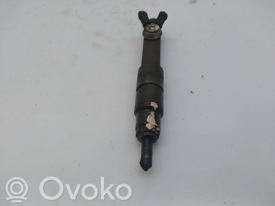 Polttoainesuutin   046130201F