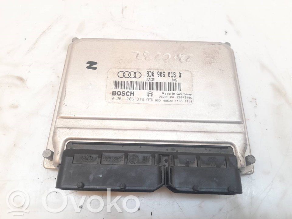 Engine control unit/module   0261206318,8D0906018Q