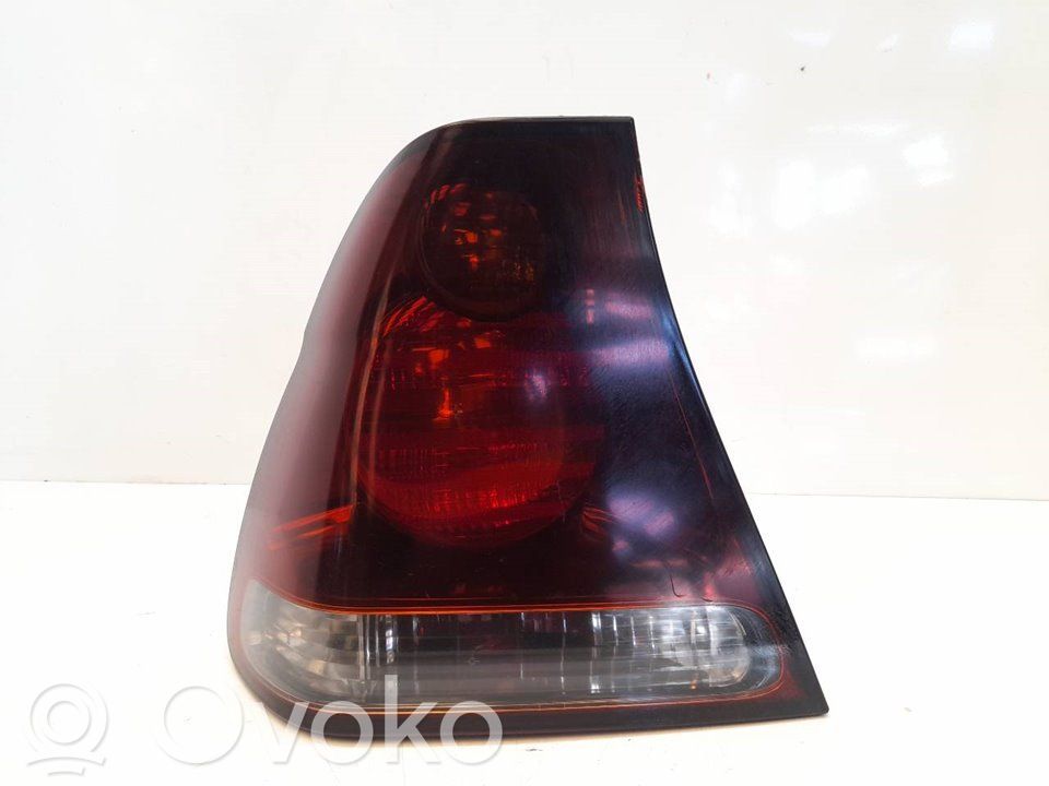 BMW 3 E46 Aizmugurējais lukturis virsbūvē 