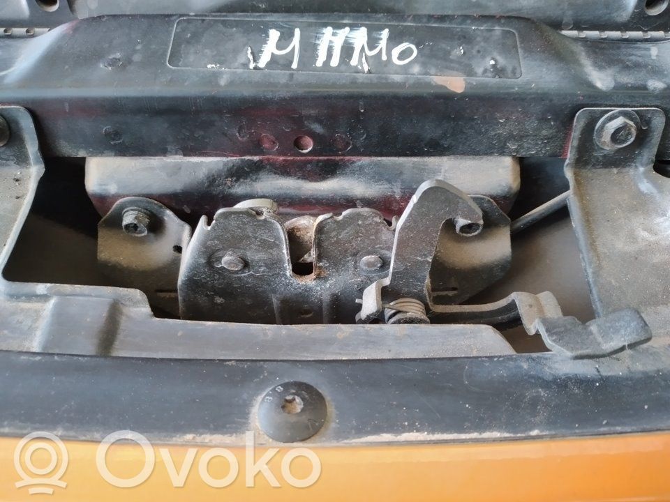 Tie down hook / loop
