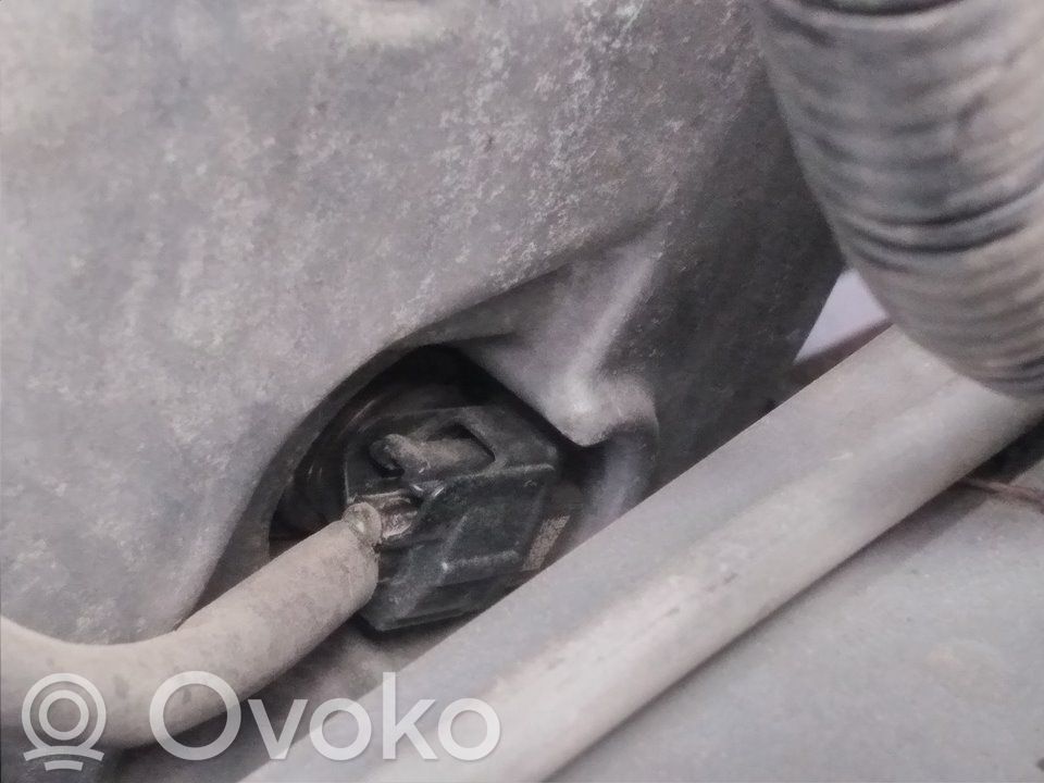 Inyector de combustible   16613AA030