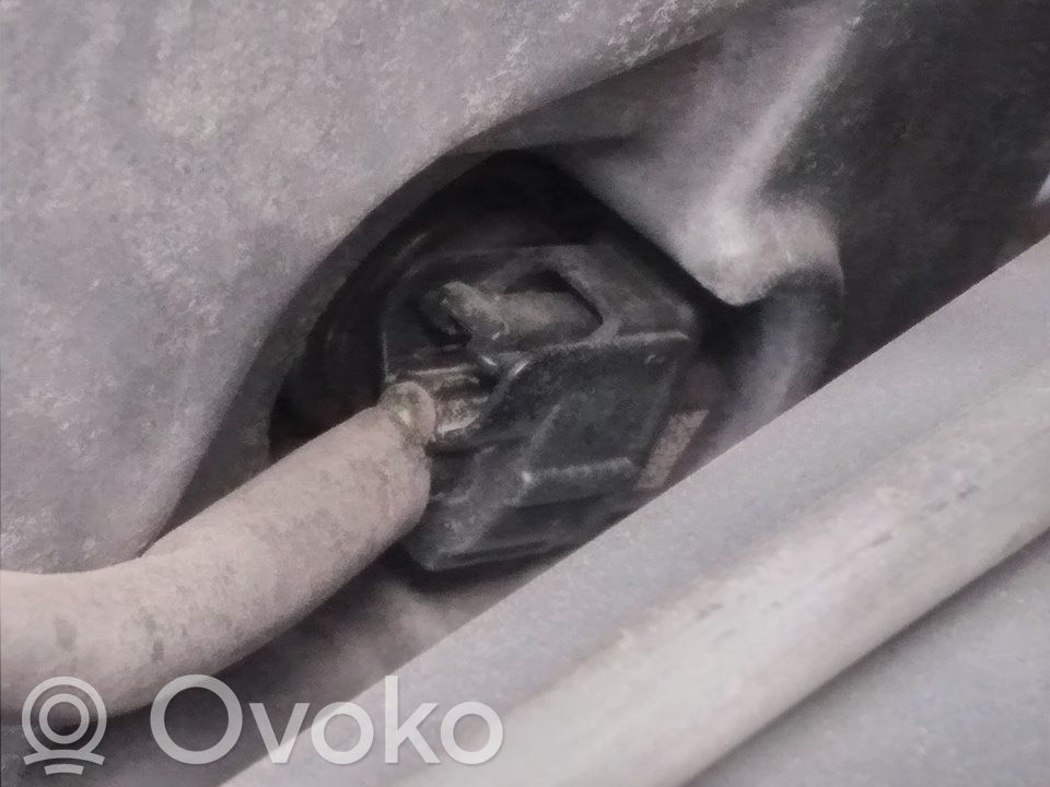 Fuel injector