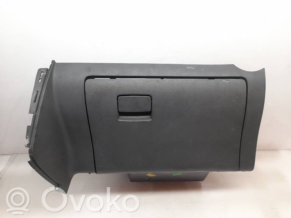 Seat Ibiza III (6L) Guantera 