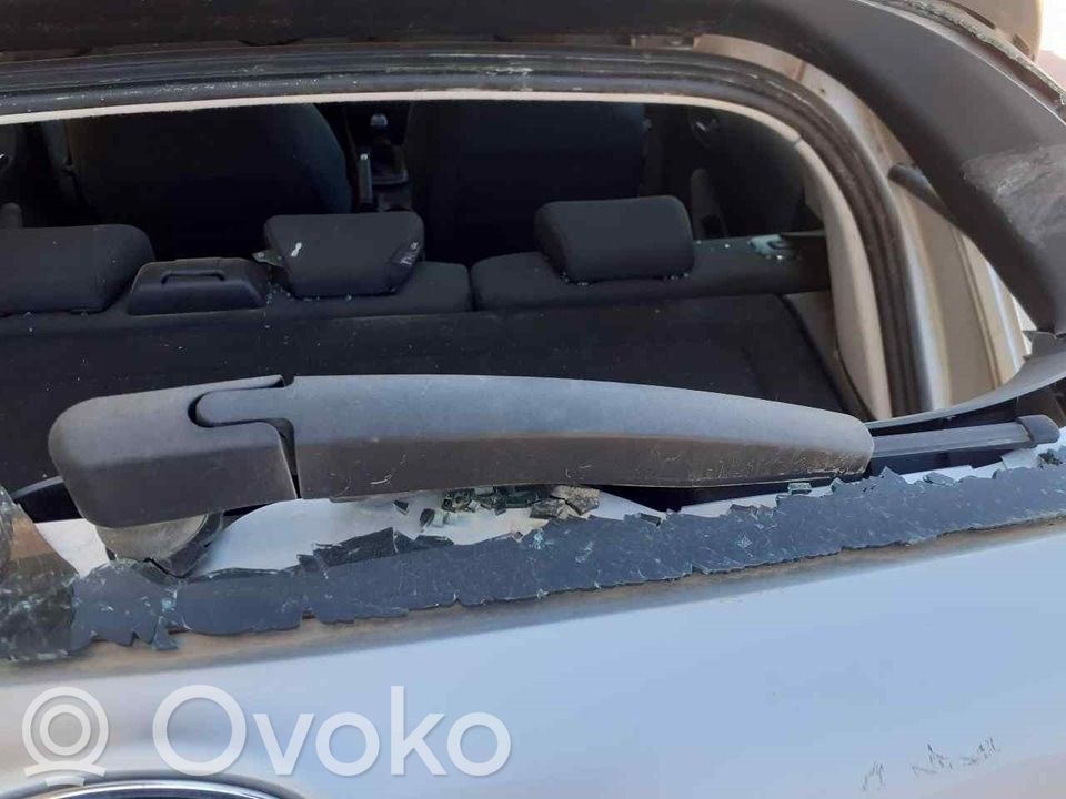 Ford Fiesta Braccio della spazzola tergicristallo posteriore