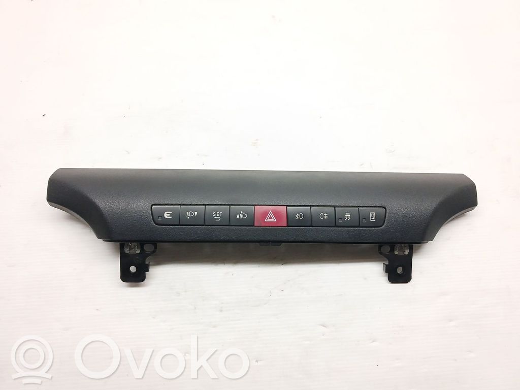 Iveco Daily 6th gen Botón interruptor de luz de peligro 