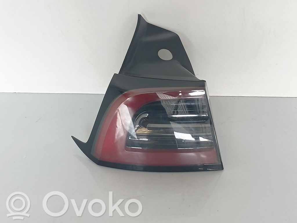 Tesla Model S Lampă spate în caroserie 