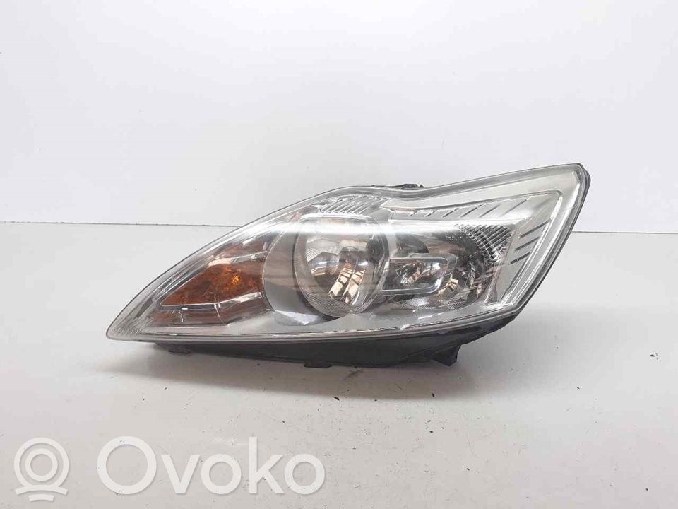 Ford Focus Etu-/Ajovalo 