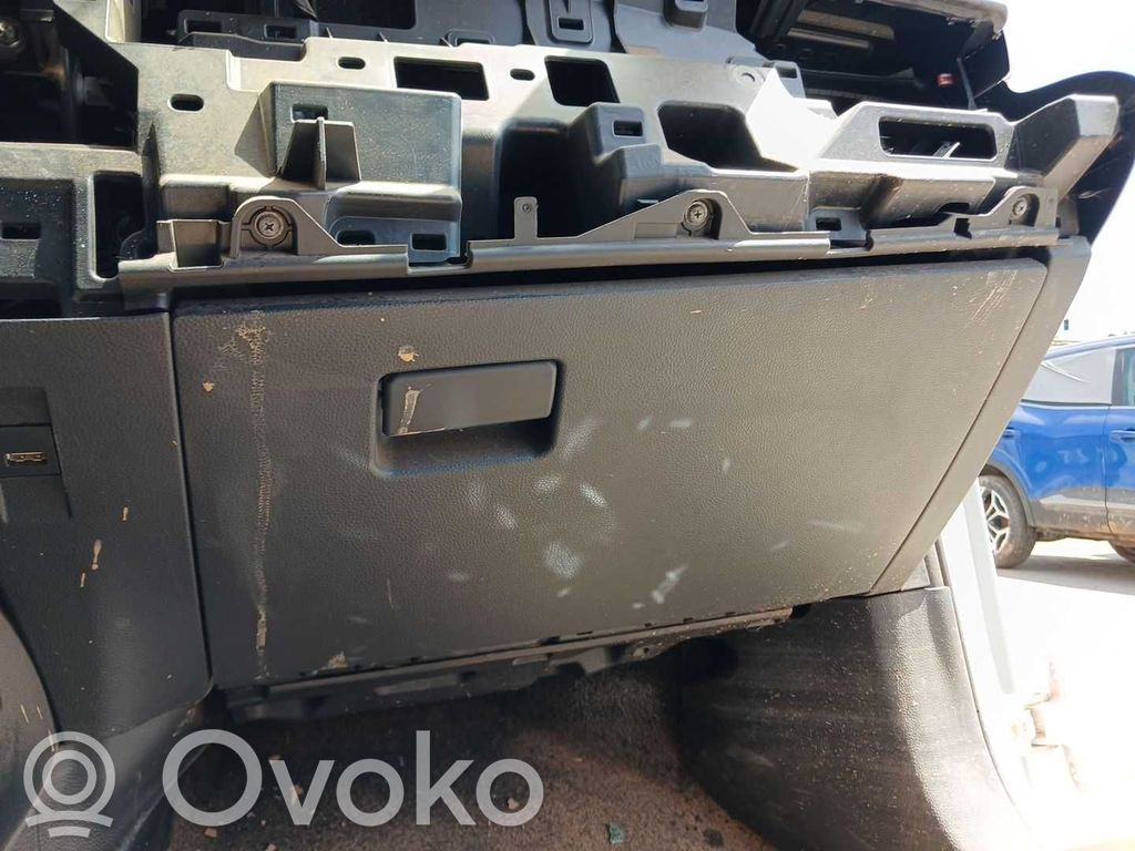 Toyota Corolla E160 E170 Schowek deski rozdzielczej