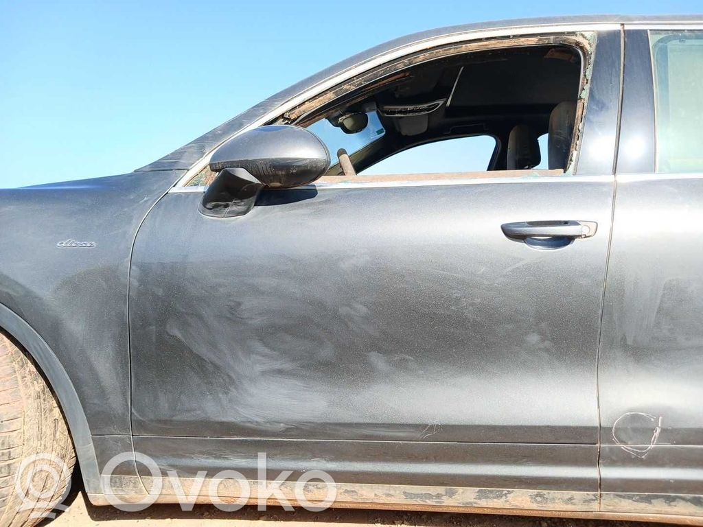 Porsche Cayenne (92A) Porte avant 
