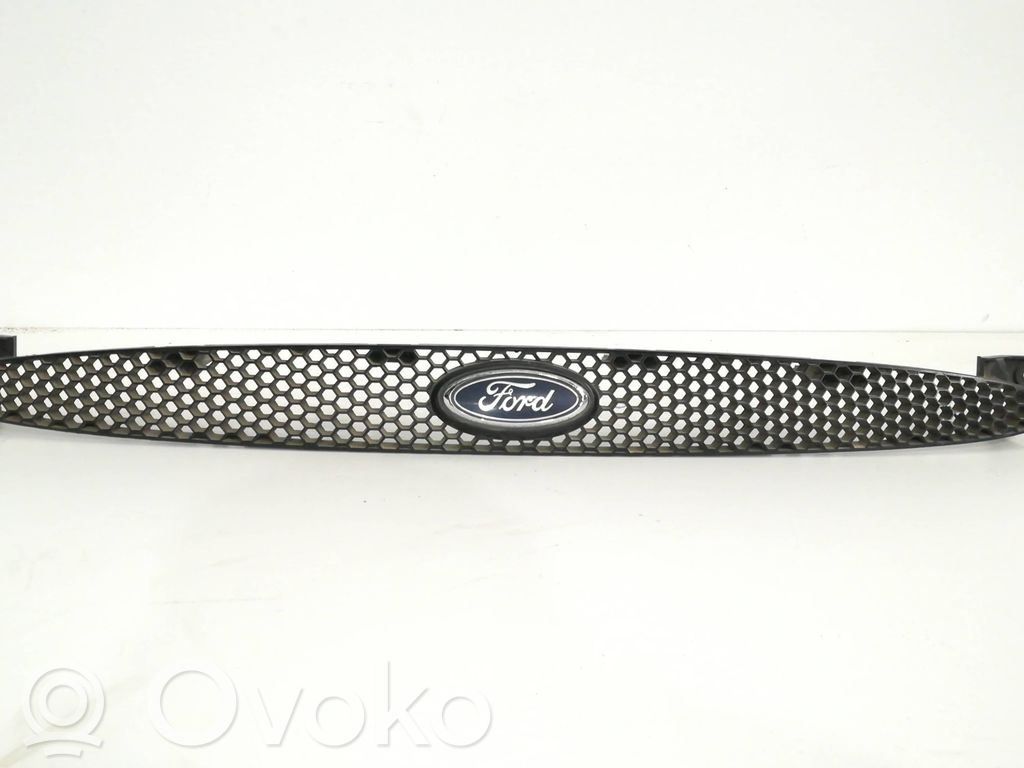 Front grill   95AB8200B