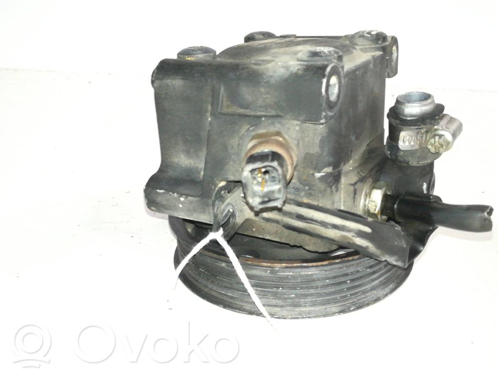 Ford Focus Ohjaustehostimen pumppu 