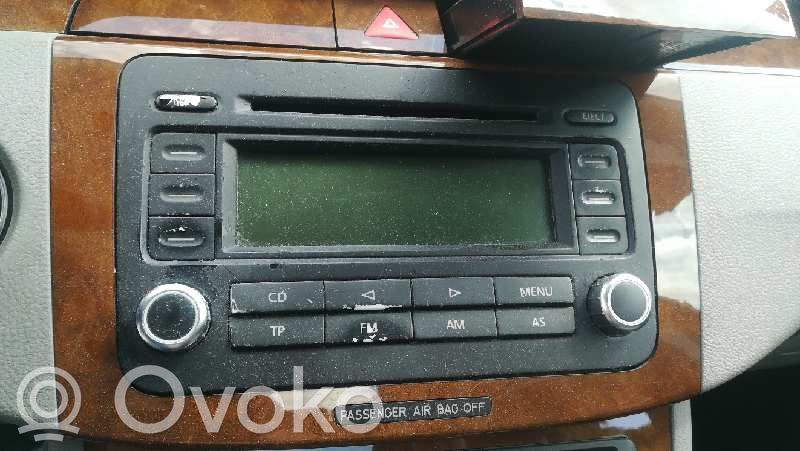 Volkswagen PASSAT B6 Unitate principală radio/CD/DVD/GPS 