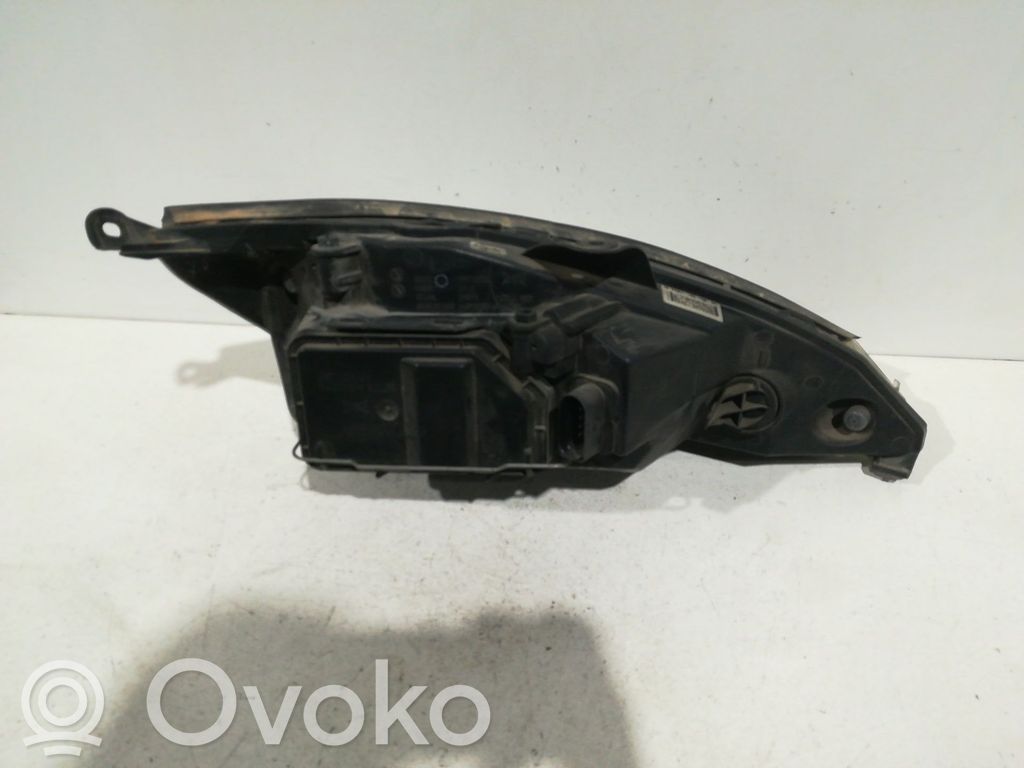 Headlight/headlamp   2M5113W030BD