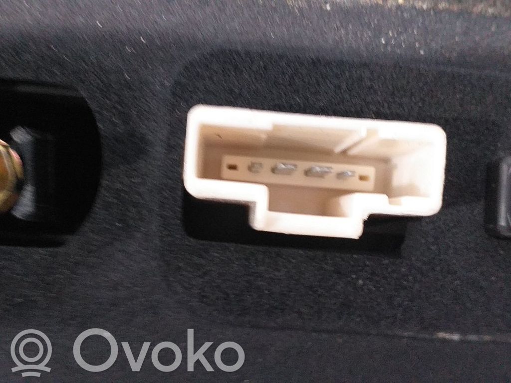 Citroen C5 Lampă spate în capacul portbagajului 