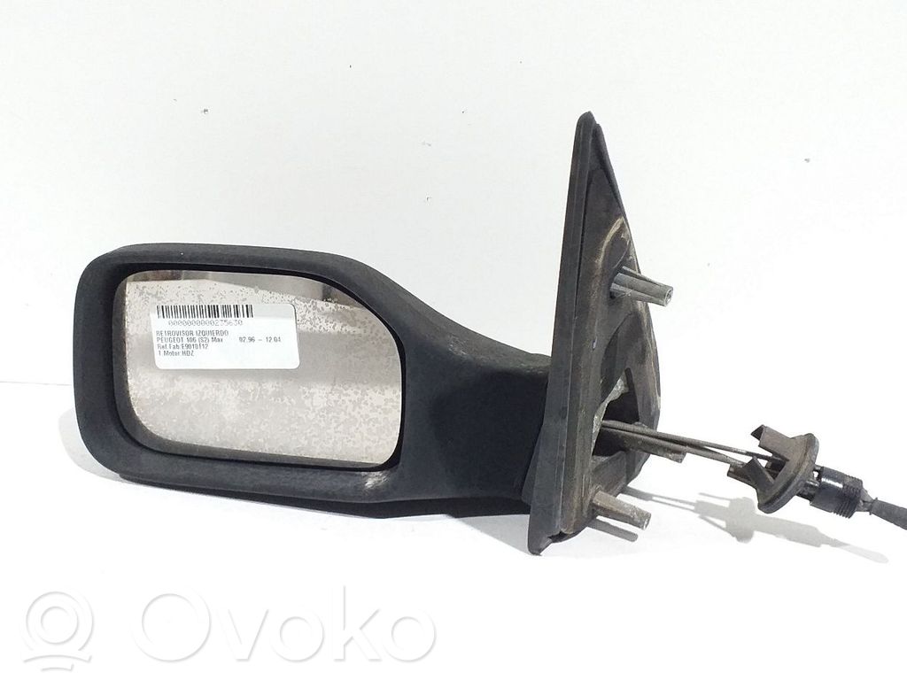 Peugeot 106 Specchietto retrovisore elettrico portiera anteriore 