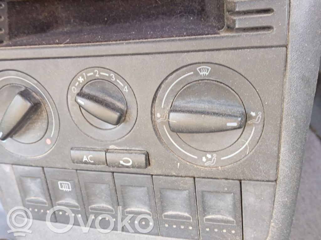 Volkswagen Polo III 6N 6N2 6NF Unitate control climatizare