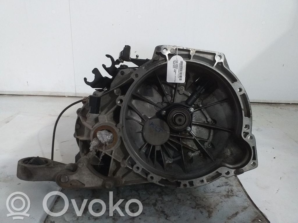 Ford Connect Cutie viteze manuală cu 5 trepte 