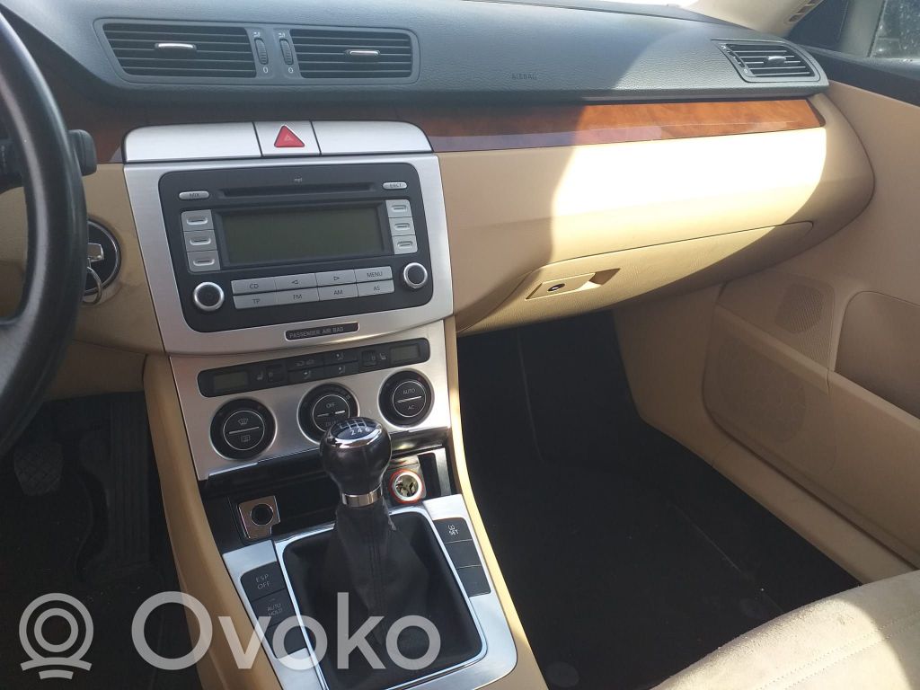 Volkswagen PASSAT B6 Unitate control climatizare 