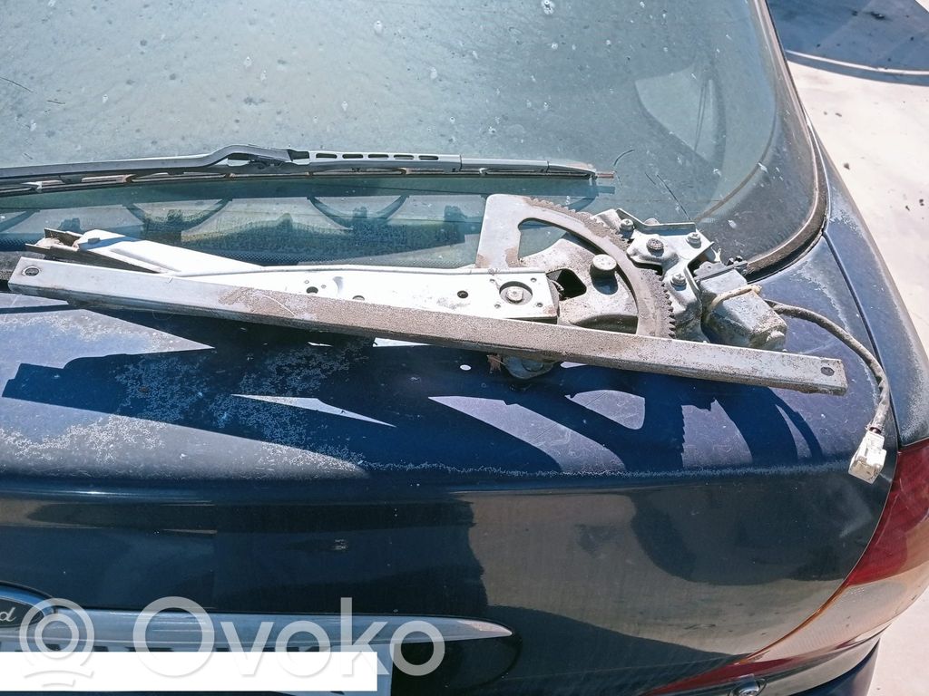 Chevrolet Aveo Macara ușă față cu motor 