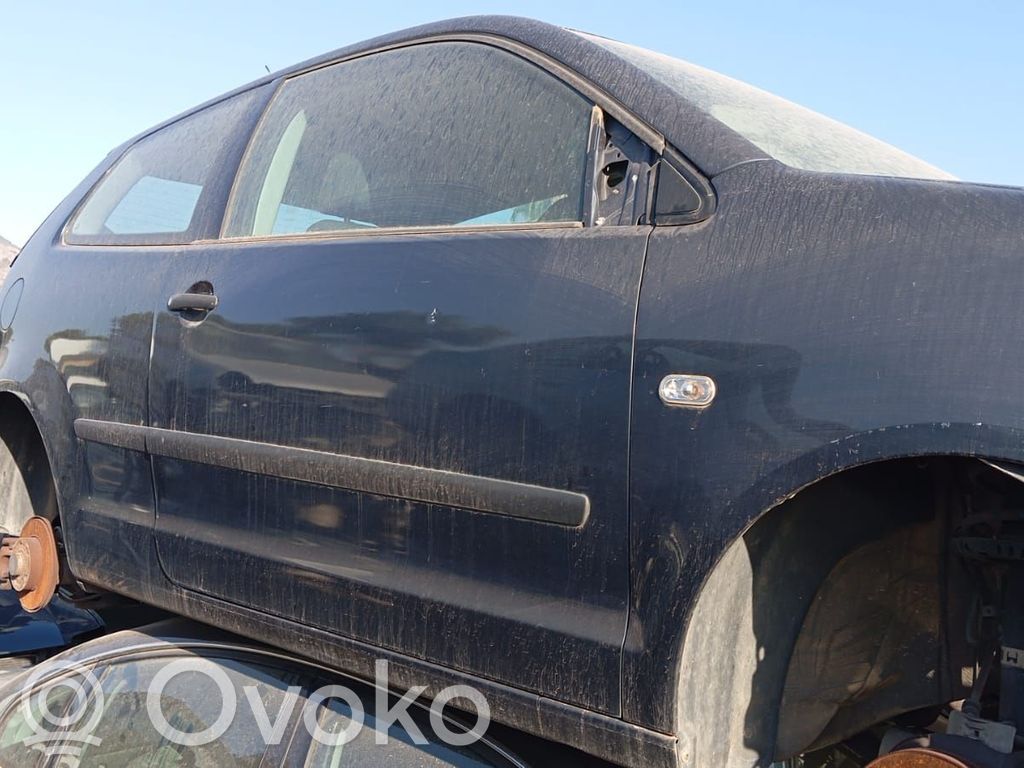 Volkswagen Polo Macara ușă față cu motor 