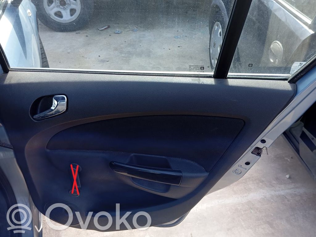 Opel Corsa D Rivestimento del pannello della portiera posteriore