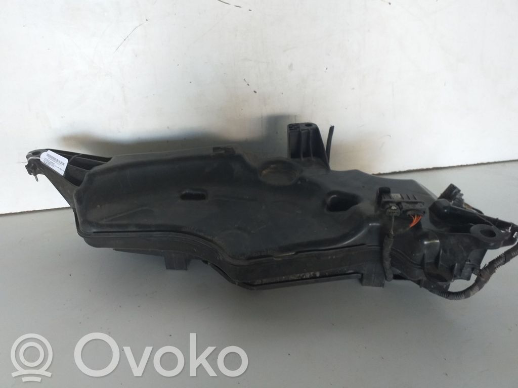 AdBlue-nestesäiliö   5Q0131331C