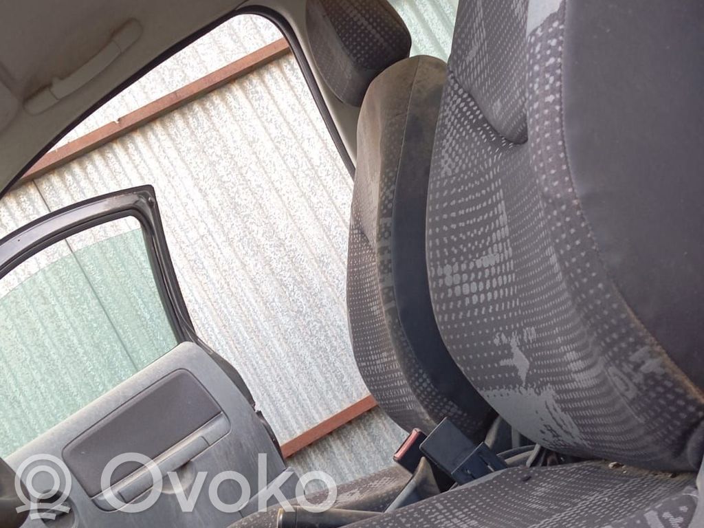 Asiento delantero del conductor