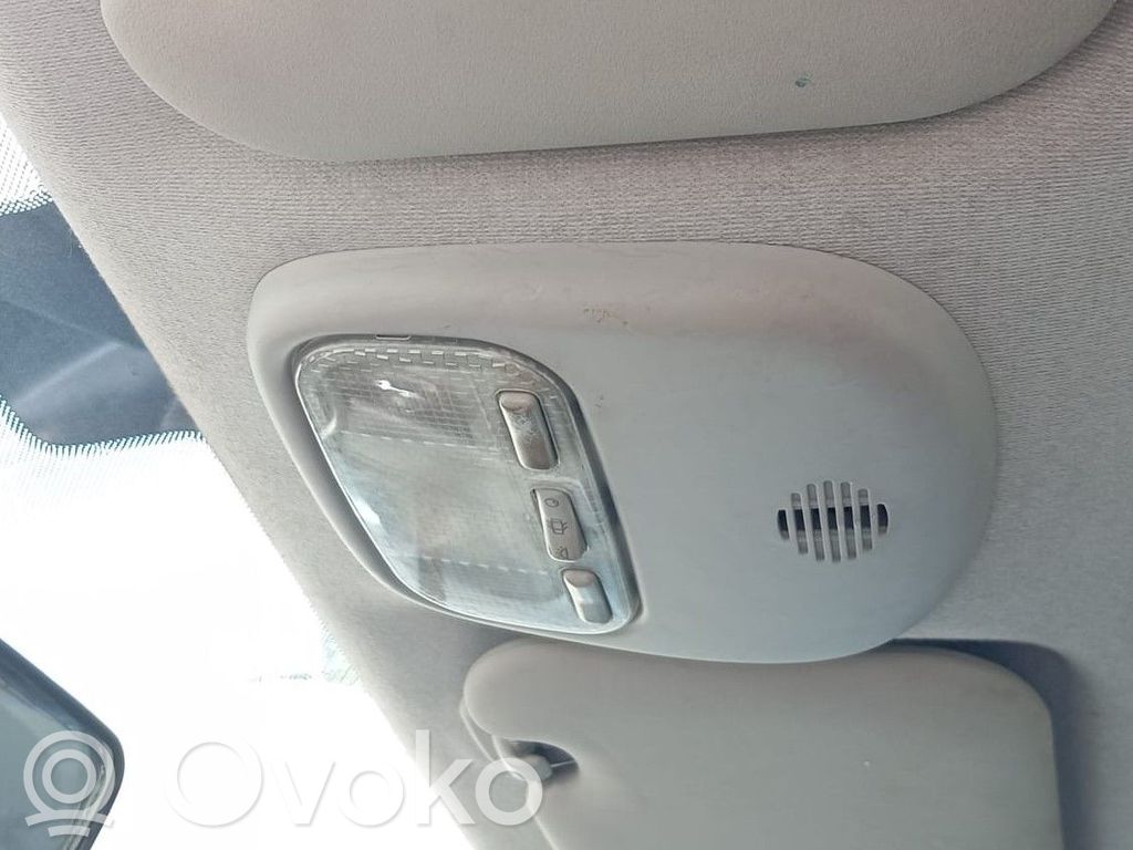 Luz del asiento delantero