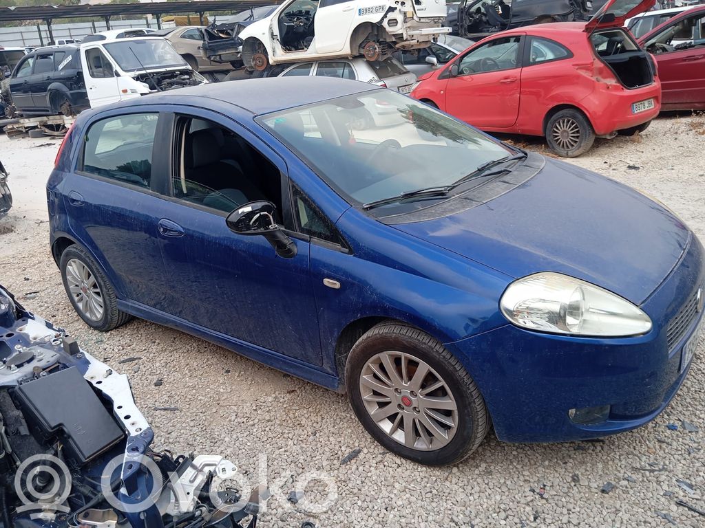 Fiat Grande Punto Alzacristalli manuale della portiera posteriore