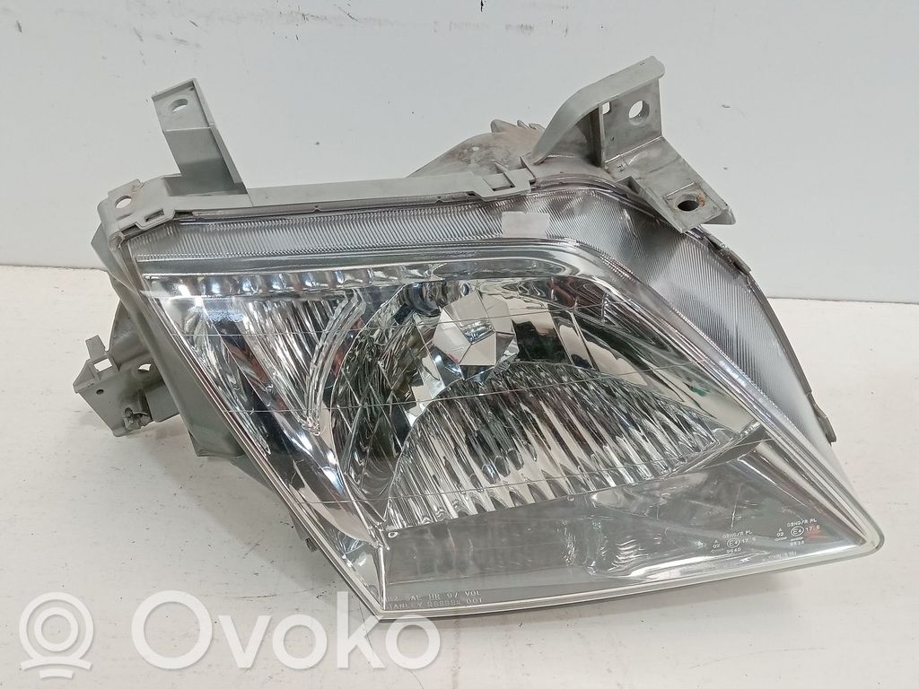 Mazda MPV II LW Headlight/headlamp 
