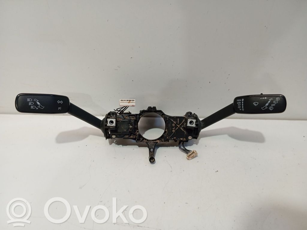 Volkswagen PASSAT B8 Comutator/buton multifuncțional 