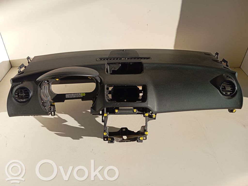 Opel Meriva B Bord 