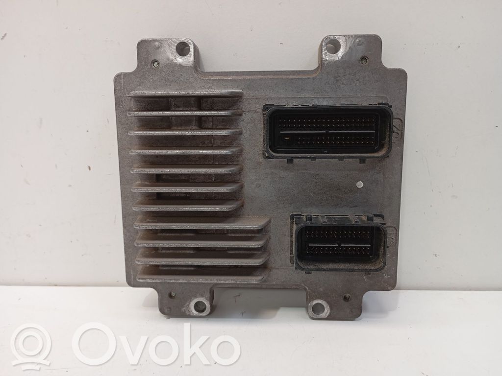 Opel Astra H Unidad de control/módulo del motor 