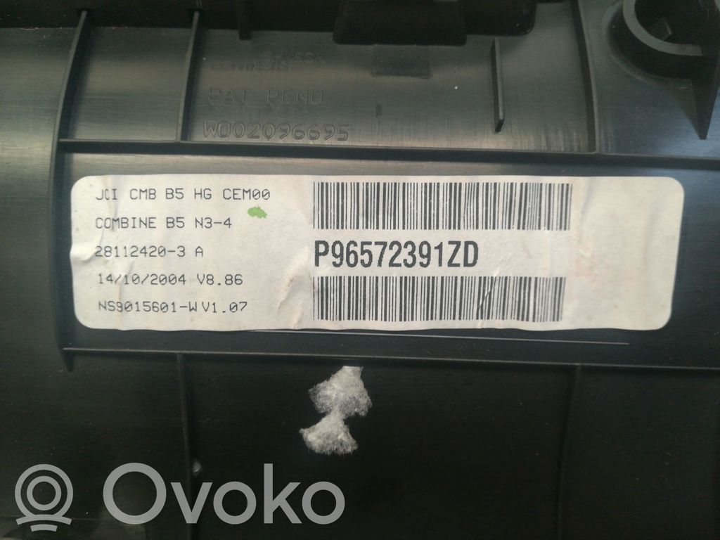 Citroen C4 I Licznik / Prędkościomierz 