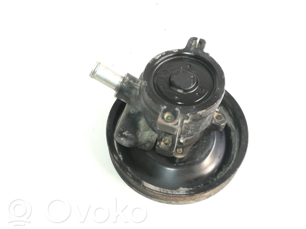 Ford Sierra Ohjaustehostimen pumppu