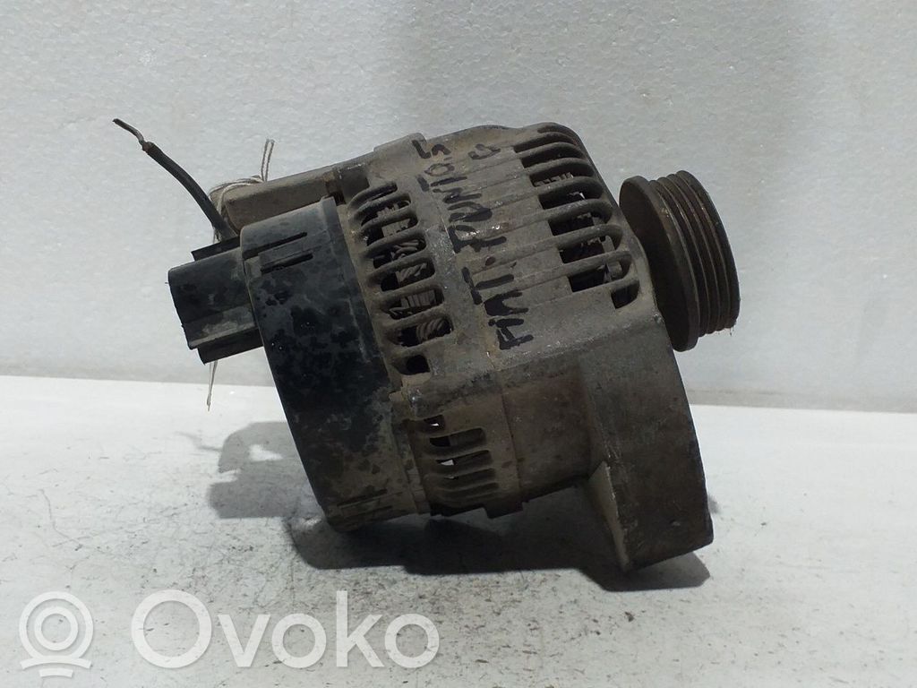 Fiat Punto (176) Lichtmaschine 