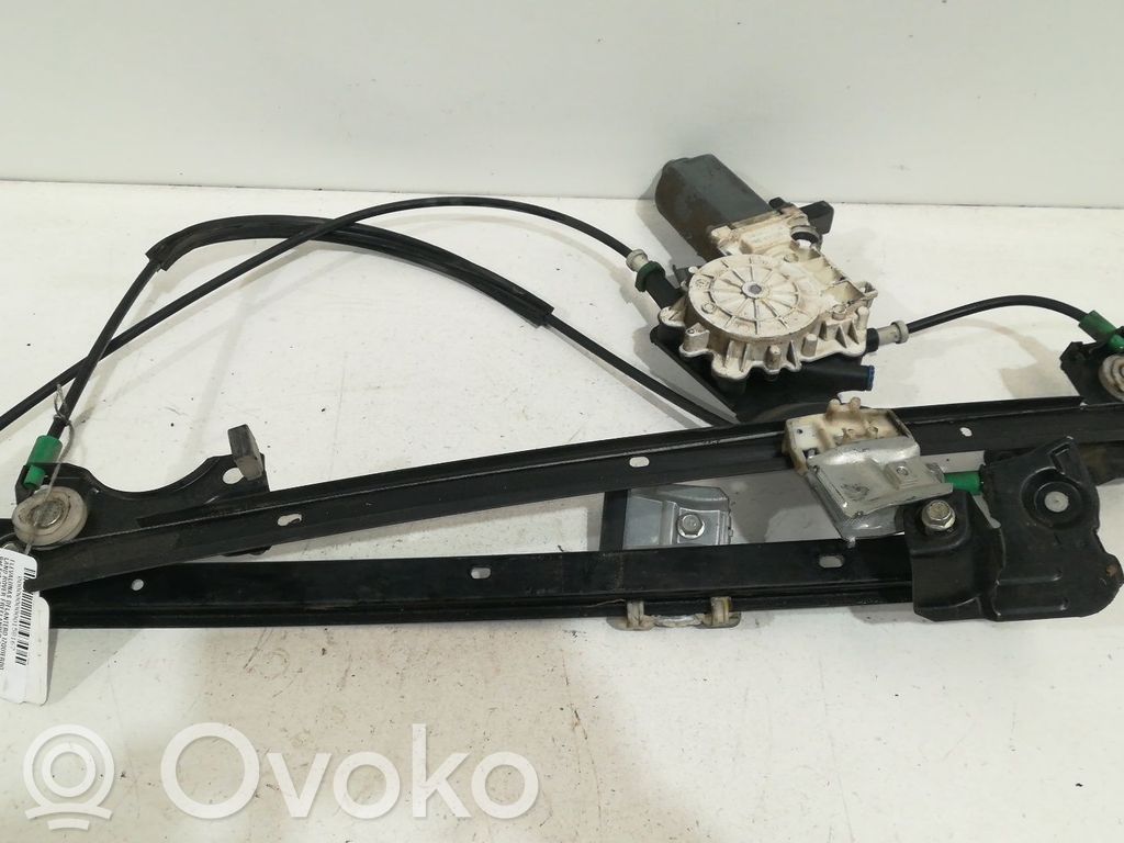 Land Rover Freelander Elektryczny podnośnik szyby drzwi przednich 