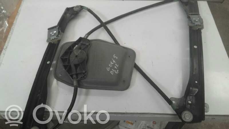 Volkswagen Golf Plus Macara ușă față cu motor 